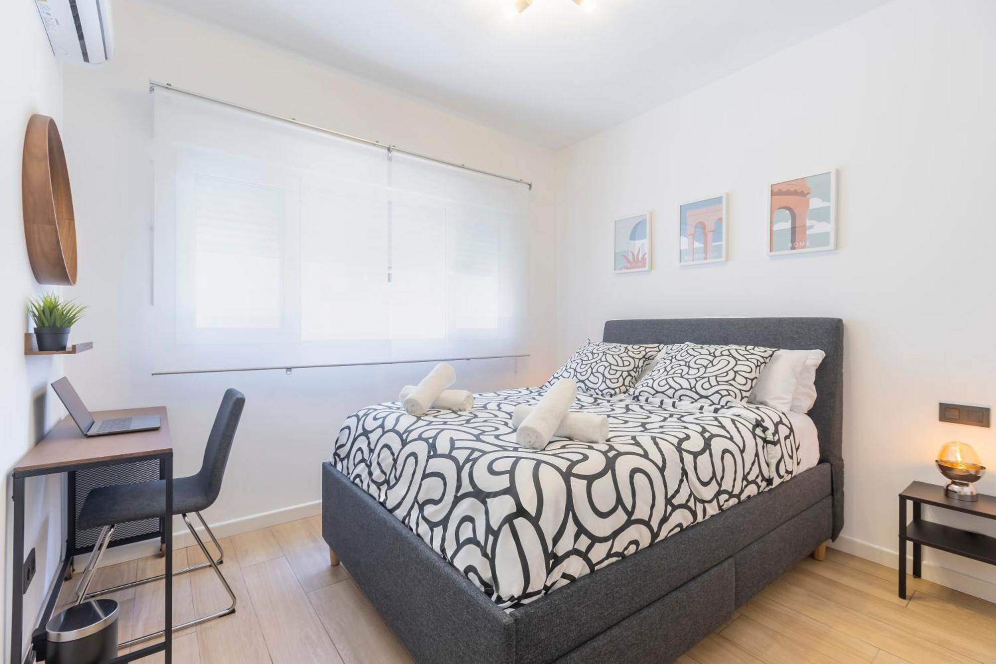 Fully Renovated Apartment In The Heart Of Fuengirola, 2 Min Walk To The Beach Екстер'єр фото