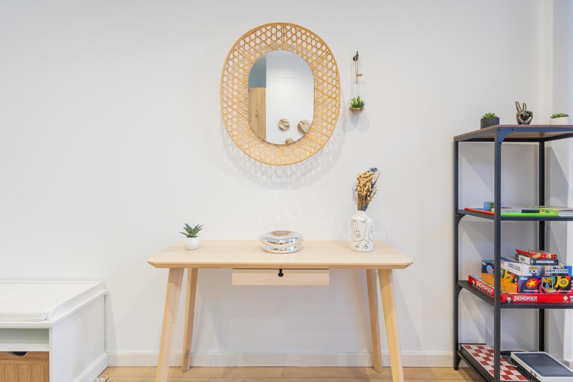 Fully Renovated Apartment In The Heart Of Fuengirola, 2 Min Walk To The Beach Екстер'єр фото